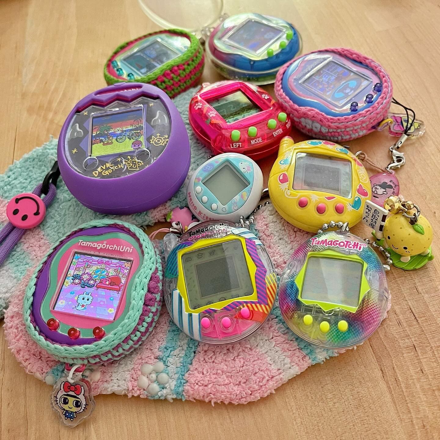 Various different Tamagotchi devices